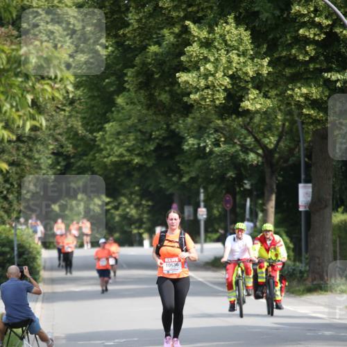 15.06.2025 - REWE Women's Run Jannik Wohlers http://msf.ph/oto/7942846 15.06.2025 10:01:06 Laufen 10636 meine-sportfotos.de
