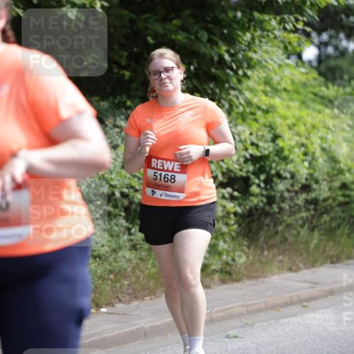 15.06.2025 - REWE Women's Run Jannik Wohlers http://msf.ph/oto/7942851 15.06.2025 10:16:16 Laufen 5325, 5168 meine-sportfotos.de