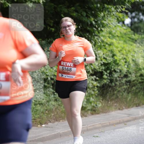 15.06.2025 - REWE Women's Run Jannik Wohlers http://msf.ph/oto/7942865 15.06.2025 10:16:16 Laufen 5320, 5168 meine-sportfotos.de