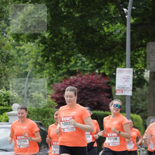 15.06.2025 - REWE Women's Run Jannik Wohlers http://msf.ph/oto/7942879 15.06.2025 08:28:47 Laufen 10143, 1059, 1002, 035, 10708 meine-sportfotos.de