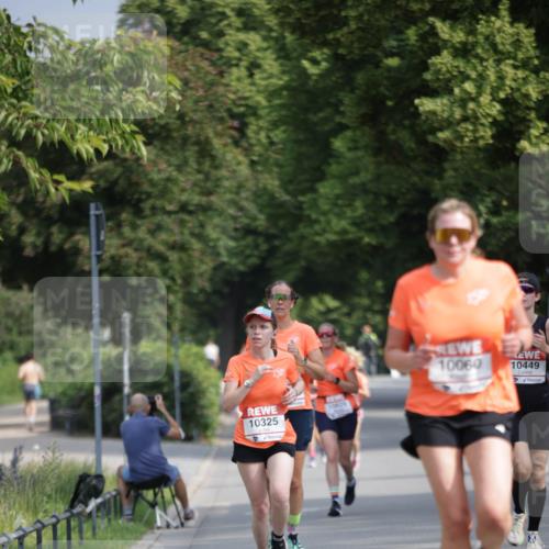 15.06.2025 - REWE Women's Run Jannik Wohlers http://msf.ph/oto/7942890 15.06.2025 08:46:56 Laufen 10060, 10325, 108, 29, 10449 meine-sportfotos.de