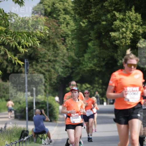 15.06.2025 - REWE Women's Run Jannik Wohlers http://msf.ph/oto/7942912 15.06.2025 08:46:56 Laufen 10325, 108, 29, 10060 meine-sportfotos.de