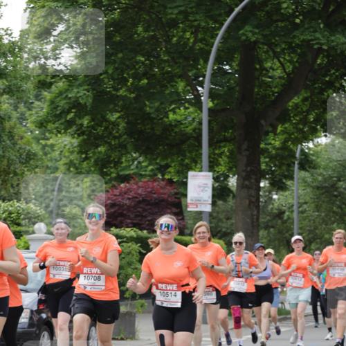 15.06.2025 - REWE Women's Run Jannik Wohlers http://msf.ph/oto/7942928 15.06.2025 08:28:49 Laufen 10035, 10836, 10613, 10708, 10810, 10514, 260 meine-sportfotos.de