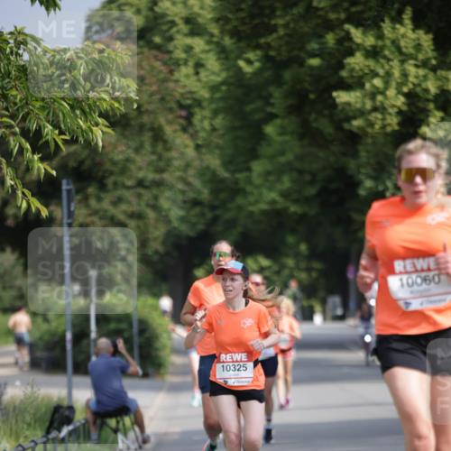 15.06.2025 - REWE Women's Run Jannik Wohlers http://msf.ph/oto/7942937 15.06.2025 08:46:57 Laufen 10325, 10060 meine-sportfotos.de