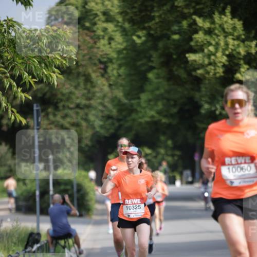 15.06.2025 - REWE Women's Run Jannik Wohlers http://msf.ph/oto/7942942 15.06.2025 08:46:57 Laufen 10325, 10060 meine-sportfotos.de