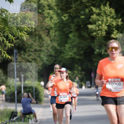 15.06.2025 - REWE Women's Run Jannik Wohlers http://msf.ph/oto/7942948 15.06.2025 08:46:57 Laufen 10060, 10325 meine-sportfotos.de
