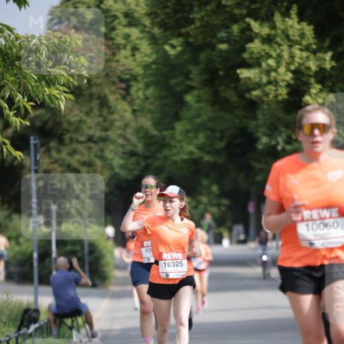 15.06.2025 - REWE Women's Run Jannik Wohlers http://msf.ph/oto/7942953 15.06.2025 08:46:57 Laufen 10, 10325, 10060 meine-sportfotos.de