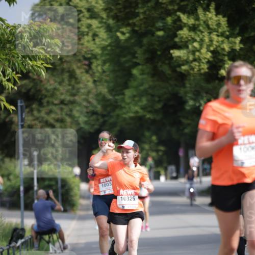 15.06.2025 - REWE Women's Run Jannik Wohlers http://msf.ph/oto/7942962 15.06.2025 08:46:57 Laufen 1003, 10325 meine-sportfotos.de