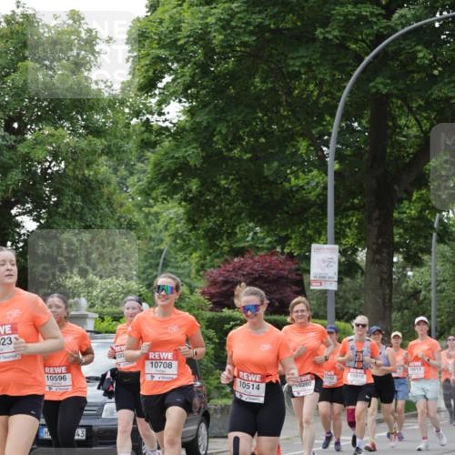 15.06.2025 - REWE Women's Run Jannik Wohlers http://msf.ph/oto/7942970 15.06.2025 08:28:49 Laufen 023, 10596, 43, 100, 15, 2025, 10708, 10613, 10514, 0260, 0242, 10810 meine-sportfotos.de