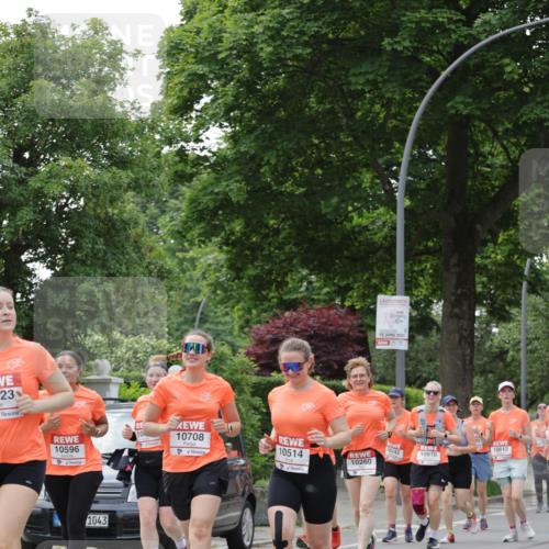 15.06.2025 - REWE Women's Run Jannik Wohlers http://msf.ph/oto/7942976 15.06.2025 08:28:49 Laufen 23, 10, 10708, 10613, 10596, 10242, 10514, 10260, 10810, 1043 meine-sportfotos.de