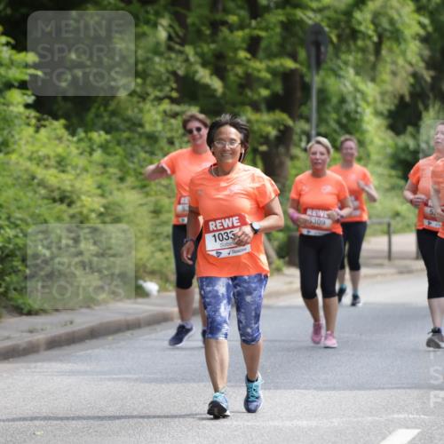 15.06.2025 - REWE Women's Run Jannik Wohlers http://msf.ph/oto/7942991 15.06.2025 10:16:19 Laufen 1033, 5309, 5482 meine-sportfotos.de