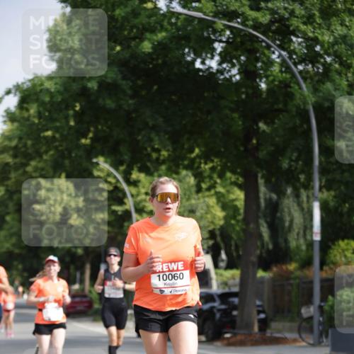 15.06.2025 - REWE Women's Run Jannik Wohlers http://msf.ph/oto/7942993 15.06.2025 08:46:58 Laufen 10060 meine-sportfotos.de