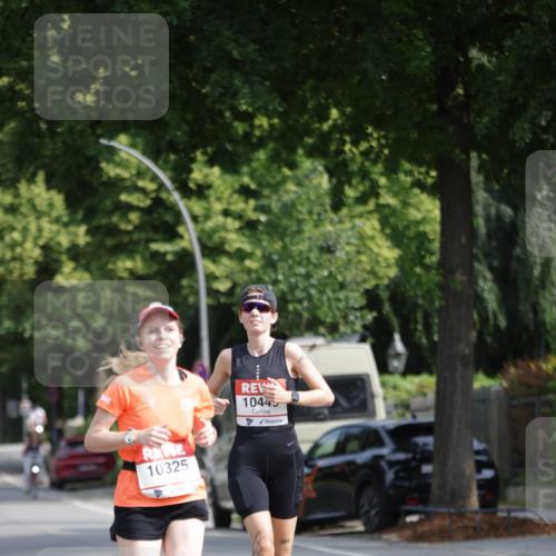 15.06.2025 - REWE Women's Run Jannik Wohlers http://msf.ph/oto/7943040 15.06.2025 08:47:00 Laufen 10325, 10445, 1964 meine-sportfotos.de