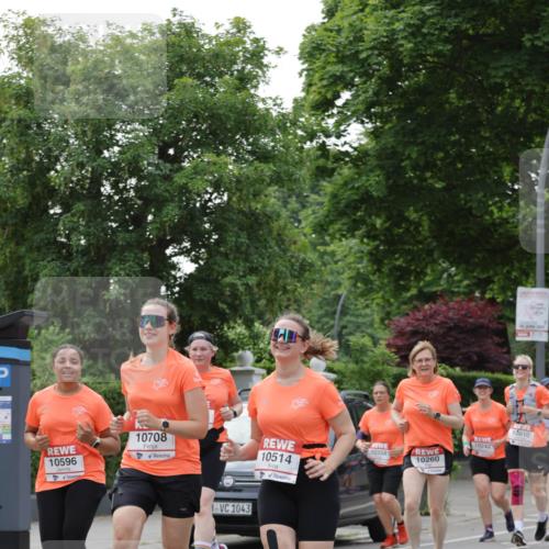 15.06.2025 - REWE Women's Run Jannik Wohlers http://msf.ph/oto/7943079 15.06.2025 08:28:50 Laufen 10596, 10708, 1043, 10810, 10242, 103581, 10260, 10514 meine-sportfotos.de
