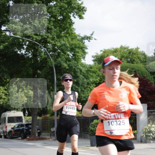 15.06.2025 - REWE Women's Run Jannik Wohlers http://msf.ph/oto/7943085 15.06.2025 08:47:02 Laufen 10449, 10325, 1964 meine-sportfotos.de