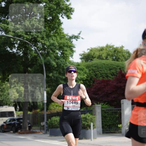 15.06.2025 - REWE Women's Run Jannik Wohlers http://msf.ph/oto/7943101 15.06.2025 08:47:02 Laufen 10449 meine-sportfotos.de