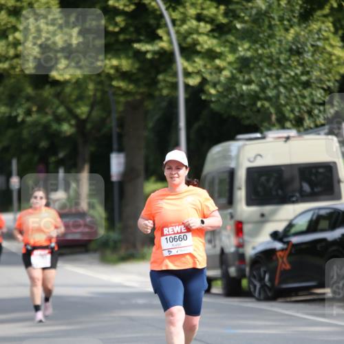 15.06.2025 - REWE Women's Run Jannik Wohlers http://msf.ph/oto/7943133 15.06.2025 10:01:38 Laufen 10660 meine-sportfotos.de