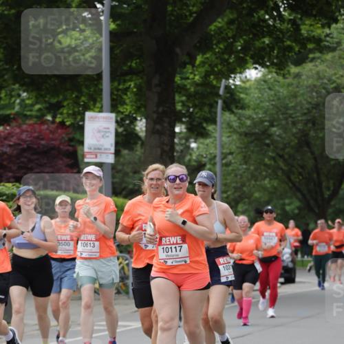 15.06.2025 - REWE Women's Run Jannik Wohlers http://msf.ph/oto/7943135 15.06.2025 08:28:52 Laufen 15, 282, 0500, 10613, 10117, 1031, 10587 meine-sportfotos.de
