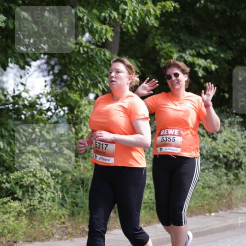 15.06.2025 - REWE Women's Run Jannik Wohlers http://msf.ph/oto/7943156 15.06.2025 10:16:27 Laufen 5317, 5355, 5309 meine-sportfotos.de