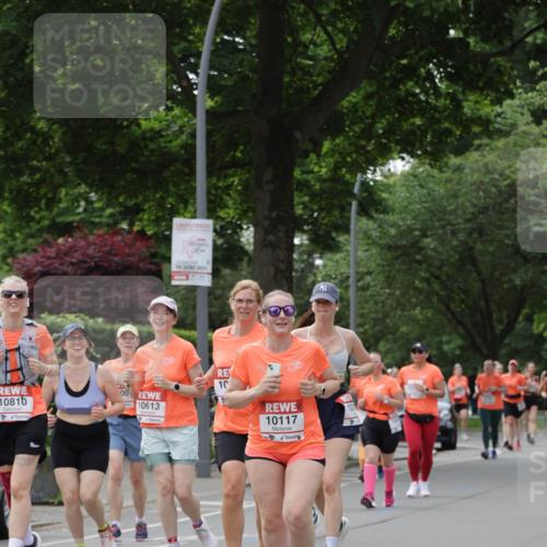 15.06.2025 - REWE Women's Run Jannik Wohlers http://msf.ph/oto/7943161 15.06.2025 08:28:52 Laufen 10613, 10117 meine-sportfotos.de