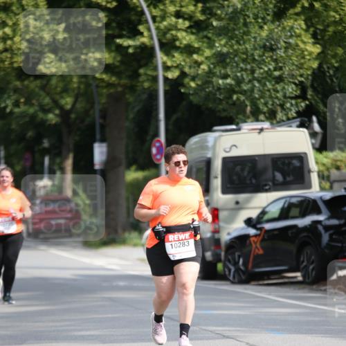 15.06.2025 - REWE Women's Run Jannik Wohlers http://msf.ph/oto/7943175 15.06.2025 10:01:44 Laufen 10283 meine-sportfotos.de