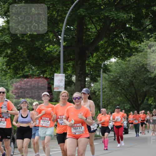 15.06.2025 - REWE Women's Run Jannik Wohlers http://msf.ph/oto/7943200 15.06.2025 08:28:52 Laufen 15, 2825, 0810, 10613, 10, 10117, 1031, 687 meine-sportfotos.de