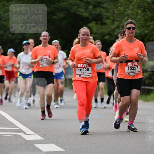 15.06.2025 - REWE Women's Run Dr. Thomas Lammeyer http://msf.ph/oto/7943215 15.06.2025 09:21:58 Laufen 1014, 10228, 236, 2317, 3, 10227 meine-sportfotos.de