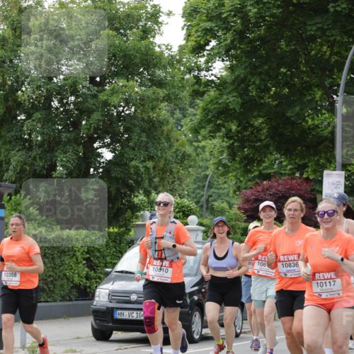 15.06.2025 - REWE Women's Run Jannik Wohlers http://msf.ph/oto/7943224 15.06.2025 08:28:53 Laufen 10358, 104, 10810, 05, 106, 10836, 15, 10117 meine-sportfotos.de