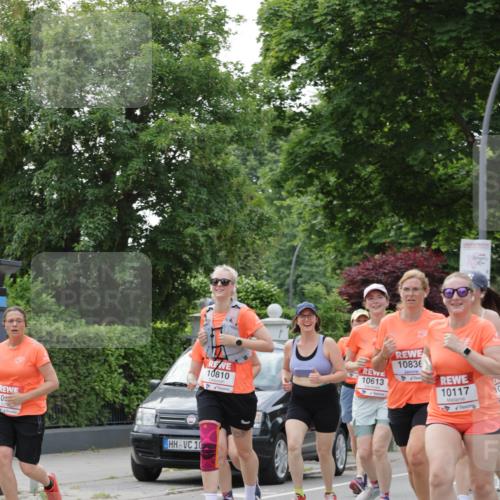 15.06.2025 - REWE Women's Run Jannik Wohlers http://msf.ph/oto/7943228 15.06.2025 08:28:53 Laufen 10, 10, 10810, 10613, 10836, 10117, 10 meine-sportfotos.de