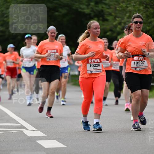 15.06.2025 - REWE Women's Run Dr. Thomas Lammeyer http://msf.ph/oto/7943237 15.06.2025 09:21:58 Laufen 10228, 10227 meine-sportfotos.de