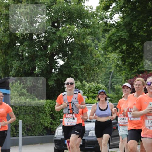 15.06.2025 - REWE Women's Run Jannik Wohlers http://msf.ph/oto/7943254 15.06.2025 08:28:53 Laufen 10810, 10613 meine-sportfotos.de