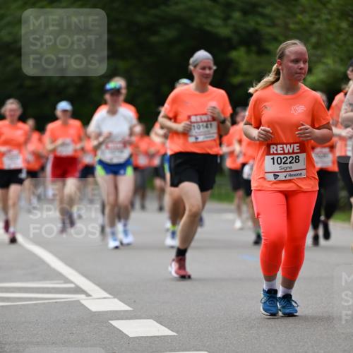 15.06.2025 - REWE Women's Run Dr. Thomas Lammeyer http://msf.ph/oto/7943267 15.06.2025 09:21:59 Laufen 10141, 10228 meine-sportfotos.de