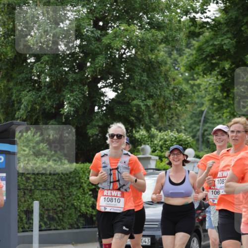 15.06.2025 - REWE Women's Run Jannik Wohlers http://msf.ph/oto/7943272 15.06.2025 08:28:54 Laufen 10810, 043, 108, 106 meine-sportfotos.de