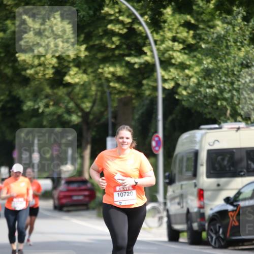 15.06.2025 - REWE Women's Run Jannik Wohlers http://msf.ph/oto/7943286 15.06.2025 10:01:50 Laufen 10720 meine-sportfotos.de