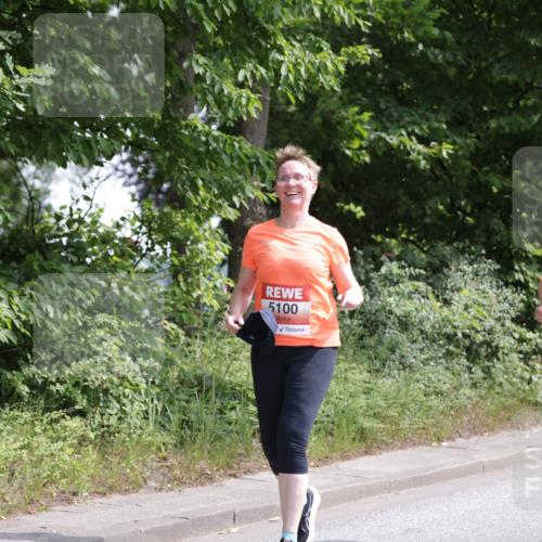 15.06.2025 - REWE Women's Run Jannik Wohlers http://msf.ph/oto/7943297 15.06.2025 10:16:31 Laufen 5100, 5106 meine-sportfotos.de