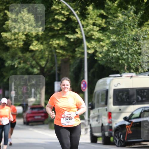 15.06.2025 - REWE Women's Run Jannik Wohlers http://msf.ph/oto/7943300 15.06.2025 10:01:50 Laufen 1072 meine-sportfotos.de