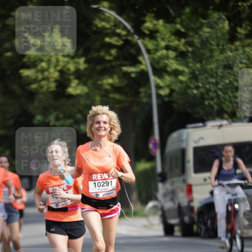 15.06.2025 - REWE Women's Run Jannik Wohlers http://msf.ph/oto/7943318 15.06.2025 08:47:09 Laufen 10291 meine-sportfotos.de