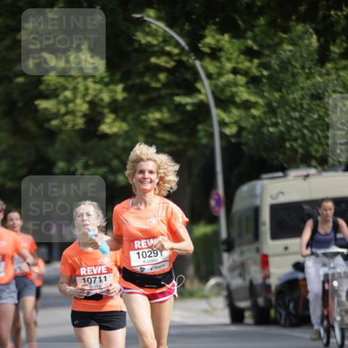 15.06.2025 - REWE Women's Run Jannik Wohlers http://msf.ph/oto/7943334 15.06.2025 08:47:09 Laufen 10711, 1029 meine-sportfotos.de