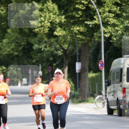 15.06.2025 - REWE Women's Run Jannik Wohlers http://msf.ph/oto/7943340 15.06.2025 10:01:55 Laufen 10223, 10182 meine-sportfotos.de