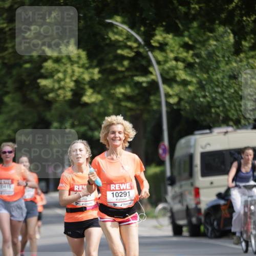 15.06.2025 - REWE Women's Run Jannik Wohlers http://msf.ph/oto/7943342 15.06.2025 08:47:09 Laufen 410, 10291 meine-sportfotos.de