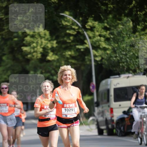 15.06.2025 - REWE Women's Run Jannik Wohlers http://msf.ph/oto/7943344 15.06.2025 08:47:09 Laufen 410, 10291 meine-sportfotos.de
