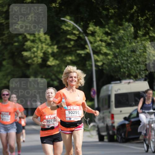 15.06.2025 - REWE Women's Run Jannik Wohlers http://msf.ph/oto/7943357 15.06.2025 08:47:09 Laufen 10410, 1071, 10291 meine-sportfotos.de
