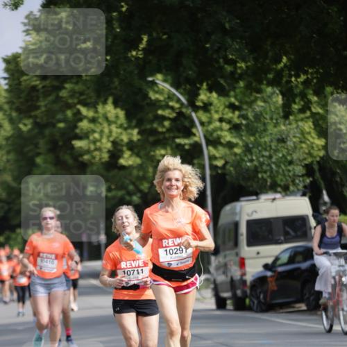 15.06.2025 - REWE Women's Run Jannik Wohlers http://msf.ph/oto/7943378 15.06.2025 08:47:09 Laufen 10291, 10711 meine-sportfotos.de
