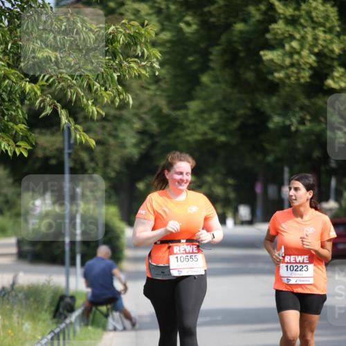 15.06.2025 - REWE Women's Run Jannik Wohlers http://msf.ph/oto/7943383 15.06.2025 10:01:59 Laufen 10655, 10223 meine-sportfotos.de