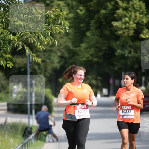 15.06.2025 - REWE Women's Run Jannik Wohlers http://msf.ph/oto/7943388 15.06.2025 10:01:59 Laufen 10655, 10223 meine-sportfotos.de
