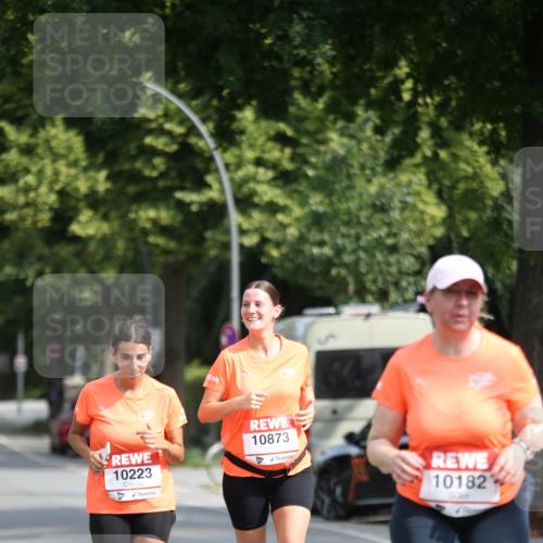 15.06.2025 - REWE Women's Run Jannik Wohlers http://msf.ph/oto/7943406 15.06.2025 10:02:01 Laufen 10223, 10873, 4, 10182 meine-sportfotos.de