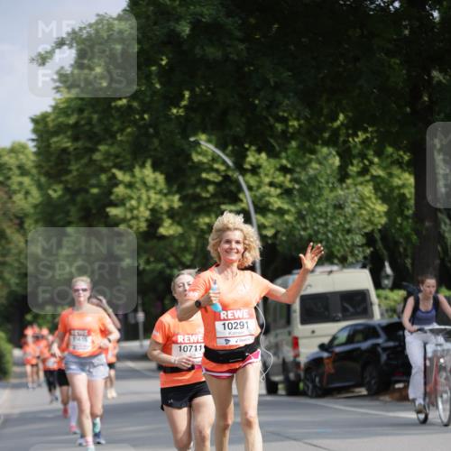 15.06.2025 - REWE Women's Run Jannik Wohlers http://msf.ph/oto/7943407 15.06.2025 08:47:10 Laufen 10291, 410, 10711 meine-sportfotos.de
