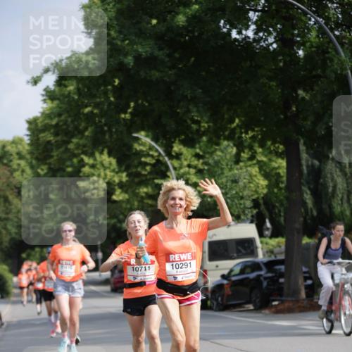 15.06.2025 - REWE Women's Run Jannik Wohlers http://msf.ph/oto/7943429 15.06.2025 08:47:10 Laufen 0410, 10711, 10291 meine-sportfotos.de