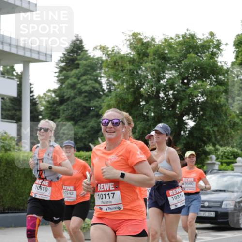 15.06.2025 - REWE Women's Run Jannik Wohlers http://msf.ph/oto/7943440 15.06.2025 08:28:55 Laufen 10810, 10242, 10117, 10311, 0500, 1043 meine-sportfotos.de