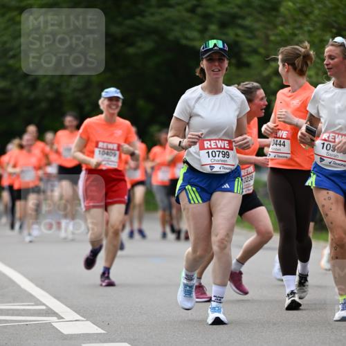 15.06.2025 - REWE Women's Run Dr. Thomas Lammeyer http://msf.ph/oto/7943441 15.06.2025 09:22:03 Laufen 10409, 10799, 0238, 0444, 105 meine-sportfotos.de